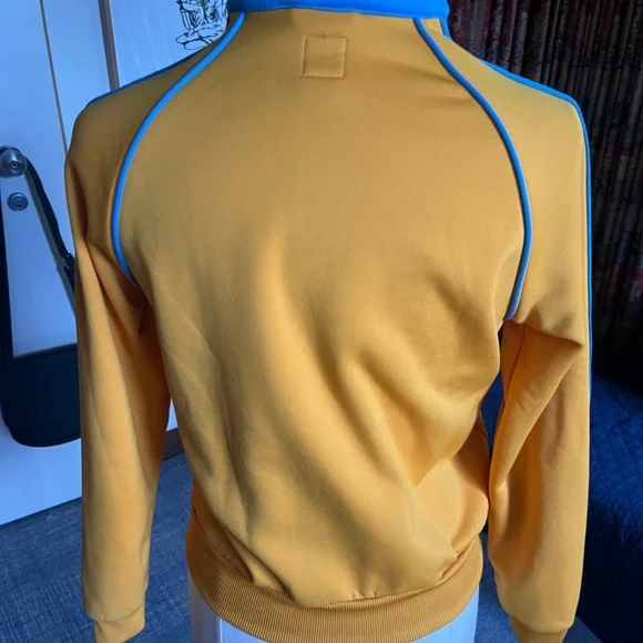 Vintage Adidas Woman's Jacket in yellow with blue trim. - Picture 6 of 6